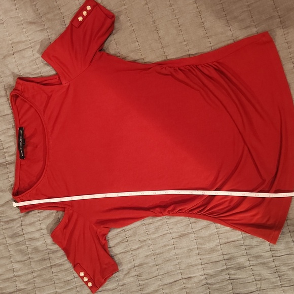 WHBM Cold Shoulder Top - Picture 8 of 9